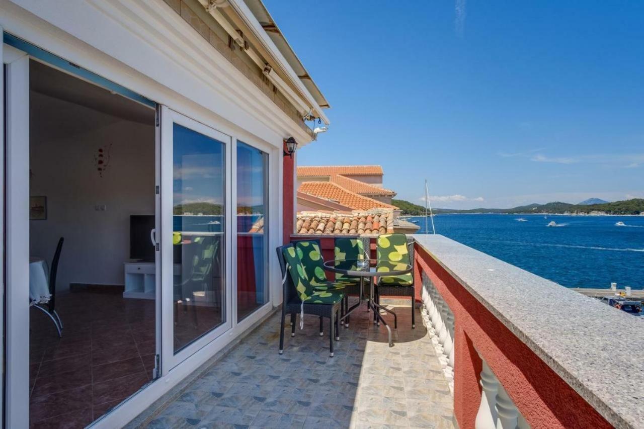 Aquamare Hotell Mali Lošinj Eksteriør bilde